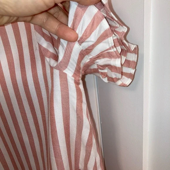 MADEWELL Studio Ruffle Hem Cecilia Stripe SZ: Medium - Picture 6 of 8